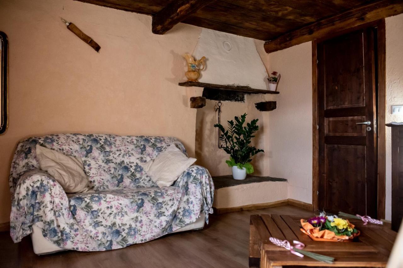Agribenessere Agli Abatti Barge ภายนอก รูปภาพ